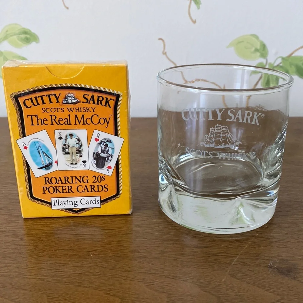 Cutty Sark Scots Whiskey Dimpled Glass & Sealed Roaring 20’s Poker Cards